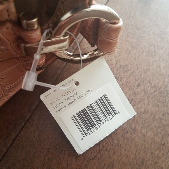 Liz Claiborne Women's Cream Handbag (NWT) - Picture 9 of 10